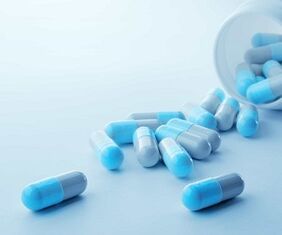 Treatment of prostatitis in men with medications